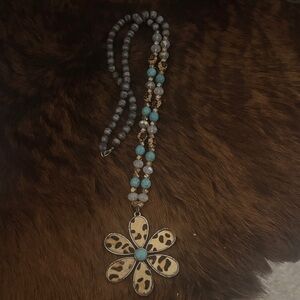 Beaded Turquoise & Leopard Flower Pendant Necklace - Women Jewelry